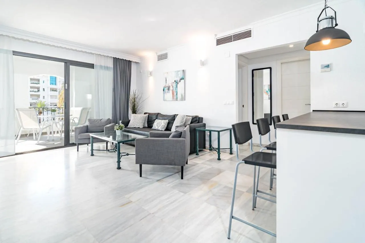 Harbor Getaway In The Heart Of Puerto Banus With Walking Dictance To Everything Marbella Apartment