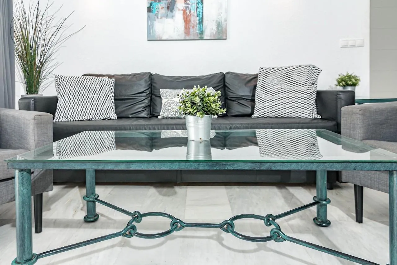 Harbor Getaway In The Heart Of Puerto Banus With Walking Dictance To Everything Marbella Apartment