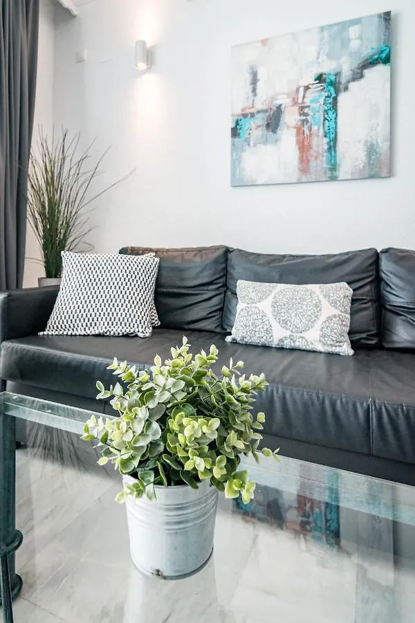 Harbor Getaway In The Heart Of Puerto Banus With Walking Dictance To Everything Marbella Apartment