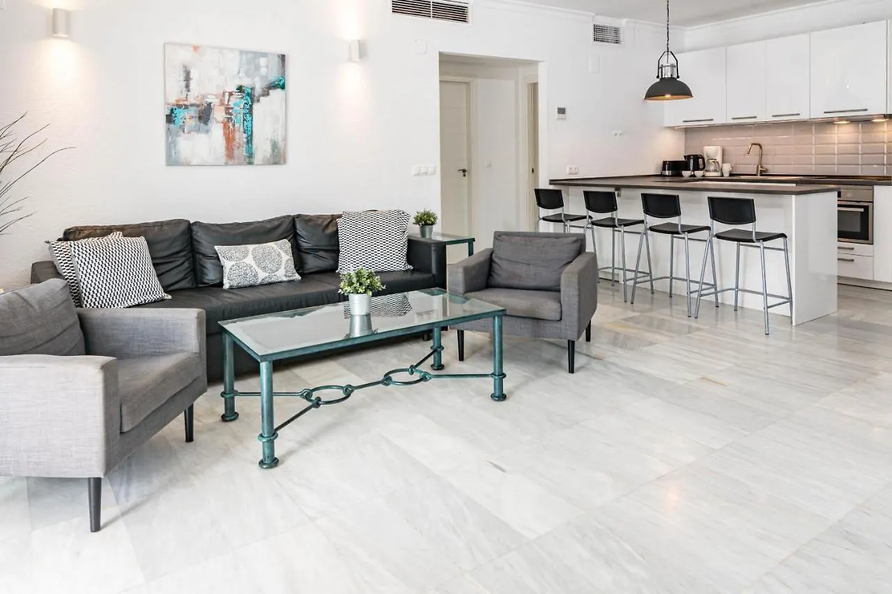 Harbor Getaway In The Heart Of Puerto Banus With Walking Dictance To Everything Marbella