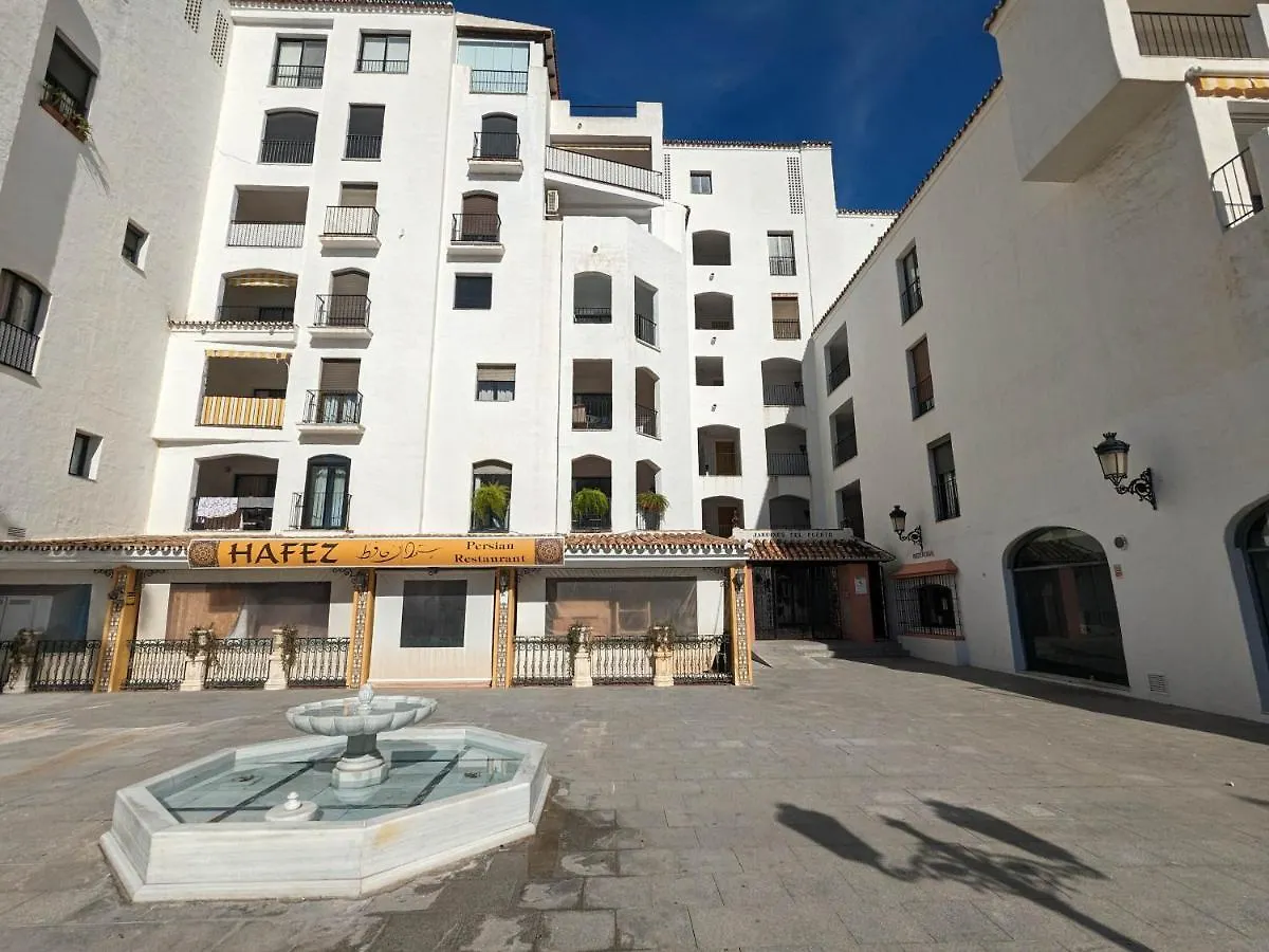 Apartment Harbor Getaway In The Heart Of Puerto Banus With Walking Dictance To Everything Marbella