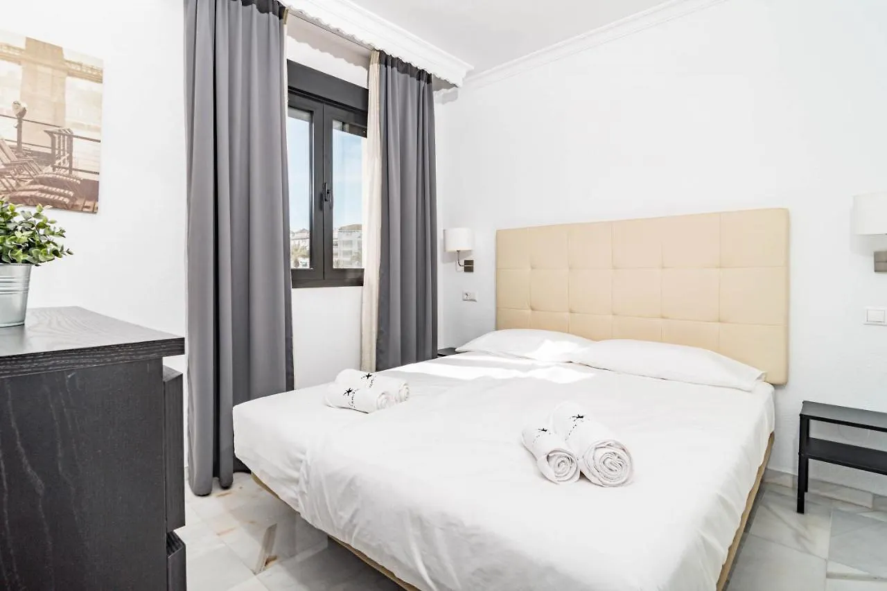 Harbor Getaway In The Heart Of Puerto Banus With Walking Dictance To Everything Marbella Apartment